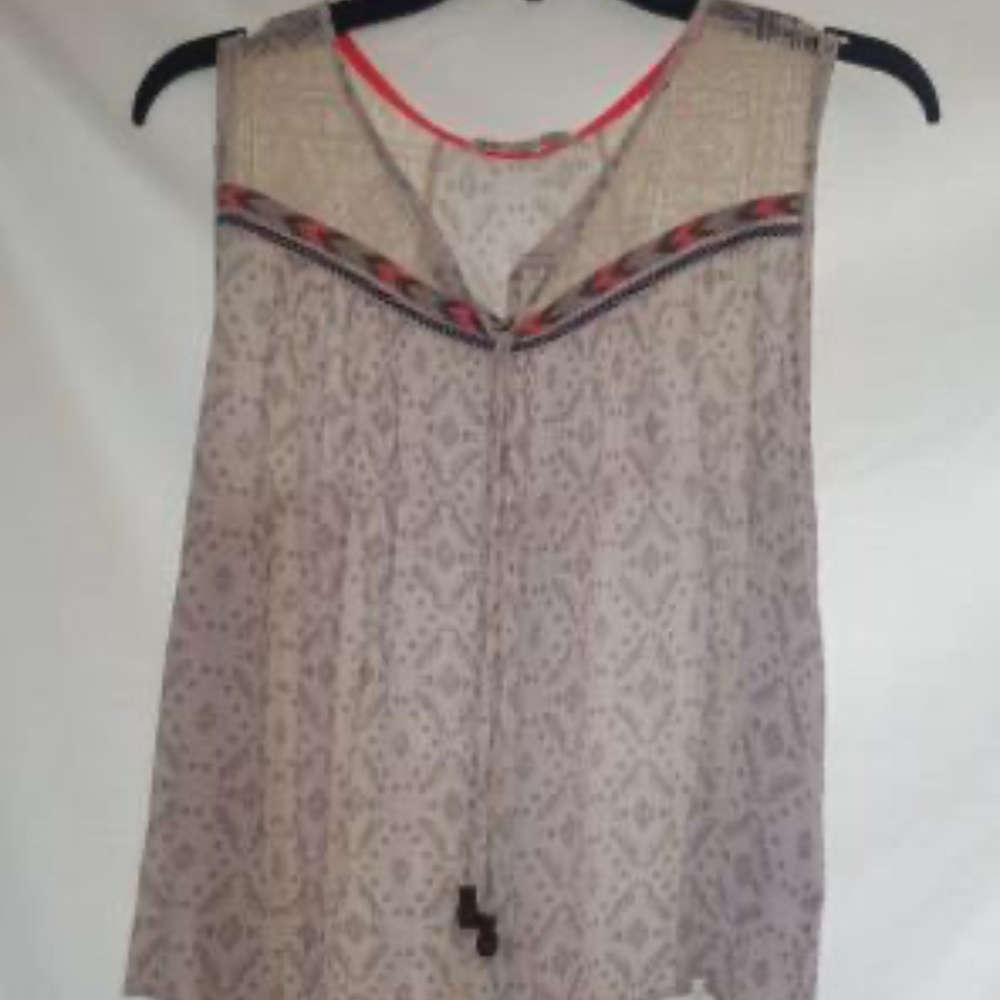 Sleeveless top